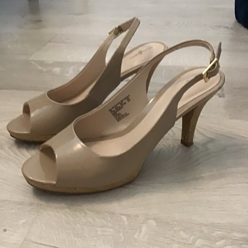 Jacklyn Smith 7.5 inch heel pump